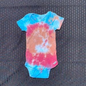 Homemade Tie Dye Onesie-W6492